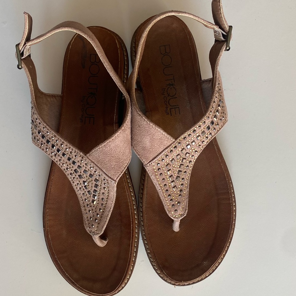 Boutique Corkys Layla Thong Embellished Flat Sandals Size 8